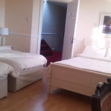 Hazelbrook B&B-2